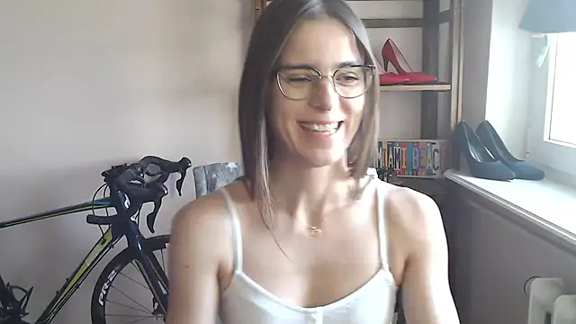 love_megi Chat XXX in diretta