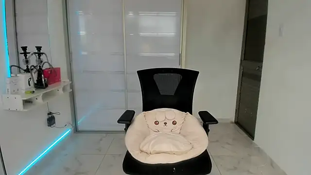 nairobbits লাইভ XXX চ্যাট