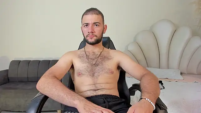 MaximusClark élő XXX-chatje