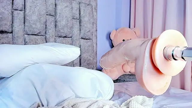 queen_yullyn Live XXX chat