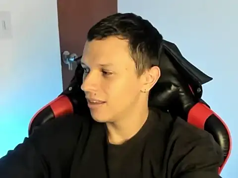 Chat XXX ao vivo de Masterdave7