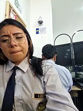 Angela__05 লাইভ XXX চ্যাট