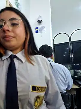 Chat +18 de Angela__05 ao vivo