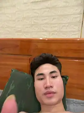 Hoanganhdayroii Show in webcam