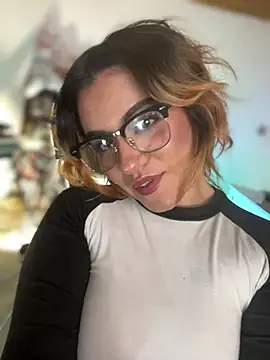 Chatroom XXX en direct de NikkiNix