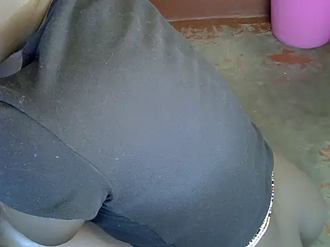 Sweetaggy2's Live XXX Chat