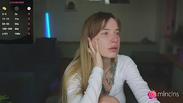 mel_collins Adlı Modelin Canlı XXX Sohbeti