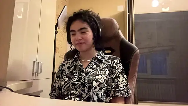 ChaeNeuendorf's Live XXX Chat