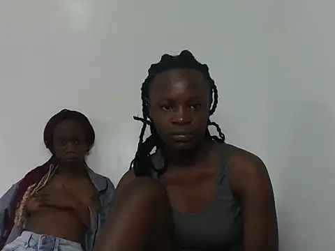XXX chat uživo modela ZenCouples_
