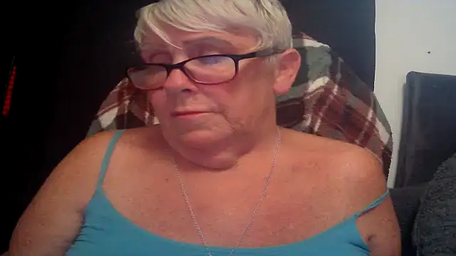 Онлайн чат XXX Playful_MILF_Demi
