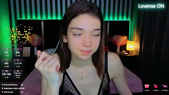 XXX chat uživo modela Cherry_Wipe