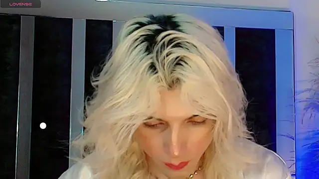 Chat +18 de honey_skin ao vivo