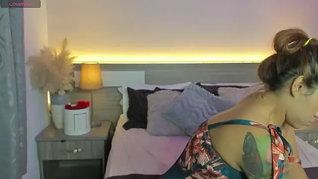 ZarahFoxx Chat XXX live