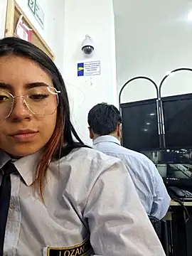 Angela__05 élő XXX-chatje