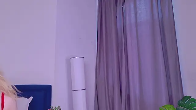Lil_Suzy Live XXX Chat