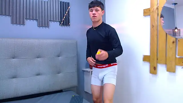 Kevin_Tupe Live XXX Chat