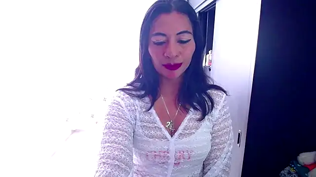 Pame_Jackson লাইভ XXX চ্যাট
