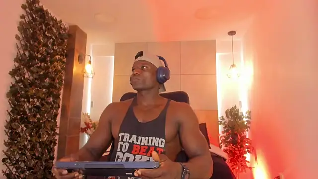 MarcusBlack_ Adlı Modelin Canlı XXX Sohbeti