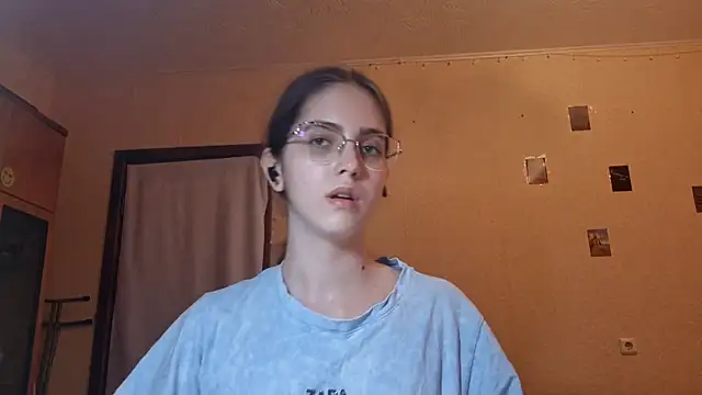 دردشة Katelemon الجنسية المباشرة