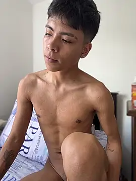 MaxiWildd Chat XXX live