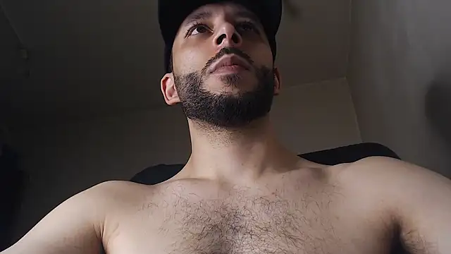 צ'אט XXX בשידור חי של henryaxe