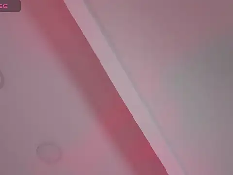 katnissa_x Adlı Modelin Canlı XXX Sohbeti