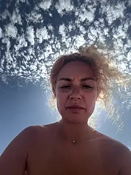 צ'אט XXX בשידור חי של Reddgiirl