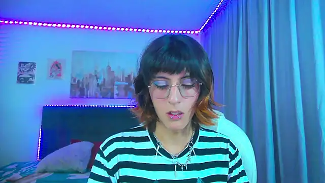 XXX chat uživo modela goth_minerva
