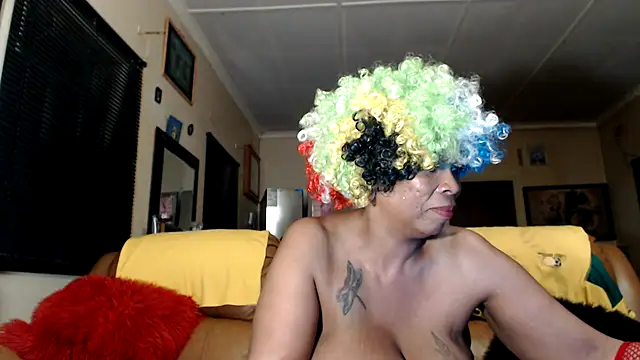 Gucci_Bx Live XXX-Chat