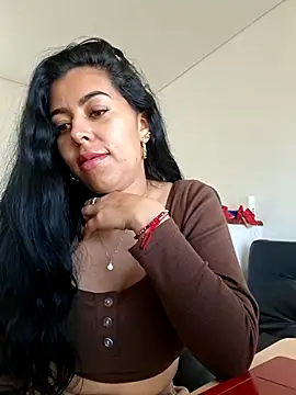 Czat XXX na żywo – Luianna