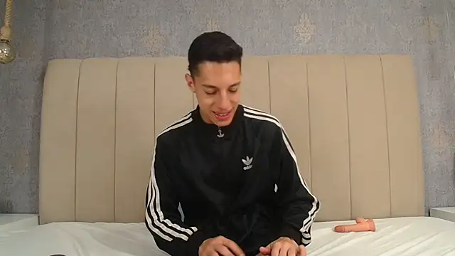 thiago19s XXX чат на живо