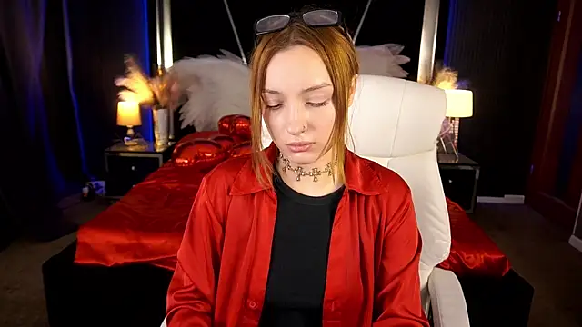 Živý XXX chat LizzaMoonn
