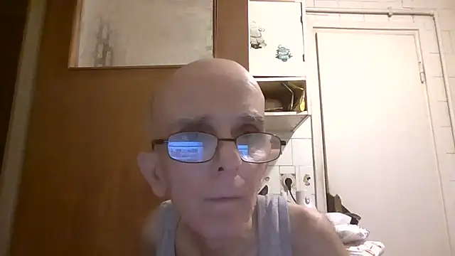 mariusica1@xh's Live XXX Chat