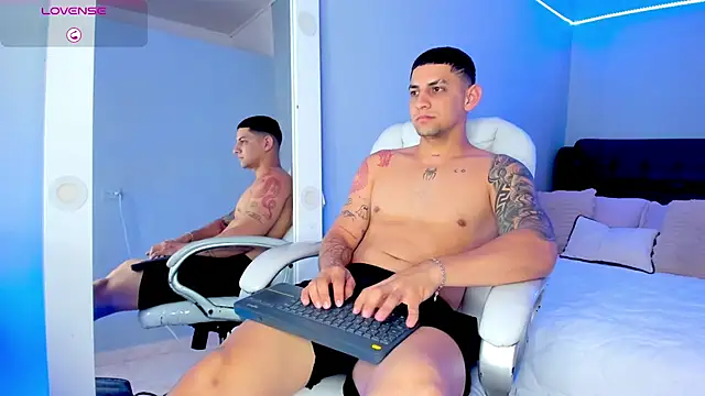 Chat +18 de Alex_cute77 ao vivo