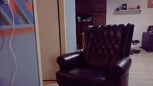 Gigolobigcock24cm XXX чат на живо