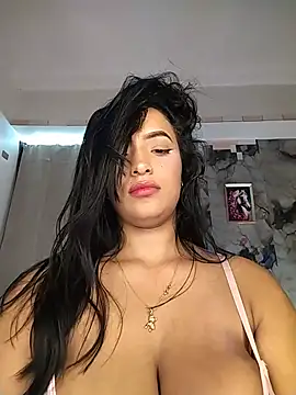 Chat XXX en directo de SaharQamar