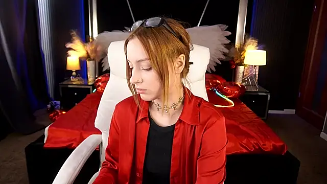 XXX chat uživo modela LizzaMoonn