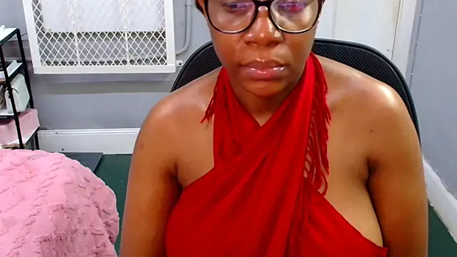 Chatroom XXX en direct de EmeraldDreams