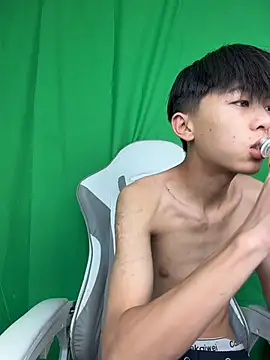 DD-101 Live XXX Chat