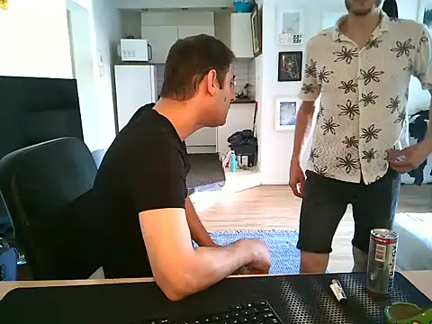 Онлайн чат XXX mihaimichael