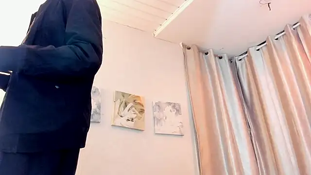 Ethan_qop Adlı Modelin Canlı XXX Sohbeti