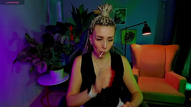 MonicaRiley Live XXX-chat