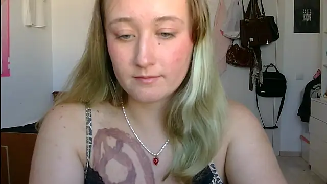 yourcherry3 Live XXX Chat