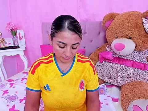 دردشة milf_bigass_ الجنسية المباشرة