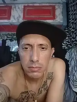 TuzdayG Chat XXX live