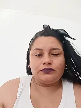 Dirty-violeta_19 Chat XXX in diretta