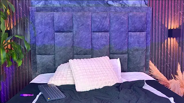 _mila_a_ Chat XXX in diretta