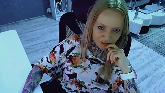 InesGold Live XXX Chat