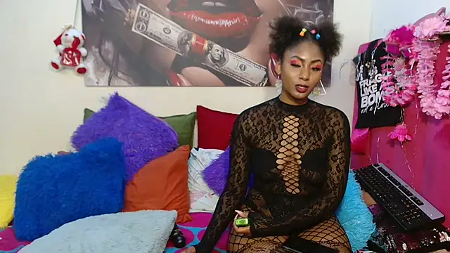 Moreish-06's Live XXX Chat