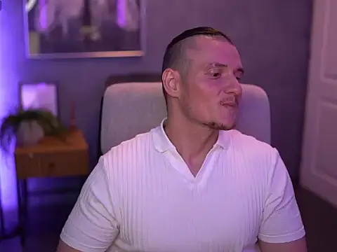 Онлайн чат XXX Alex_Wilde